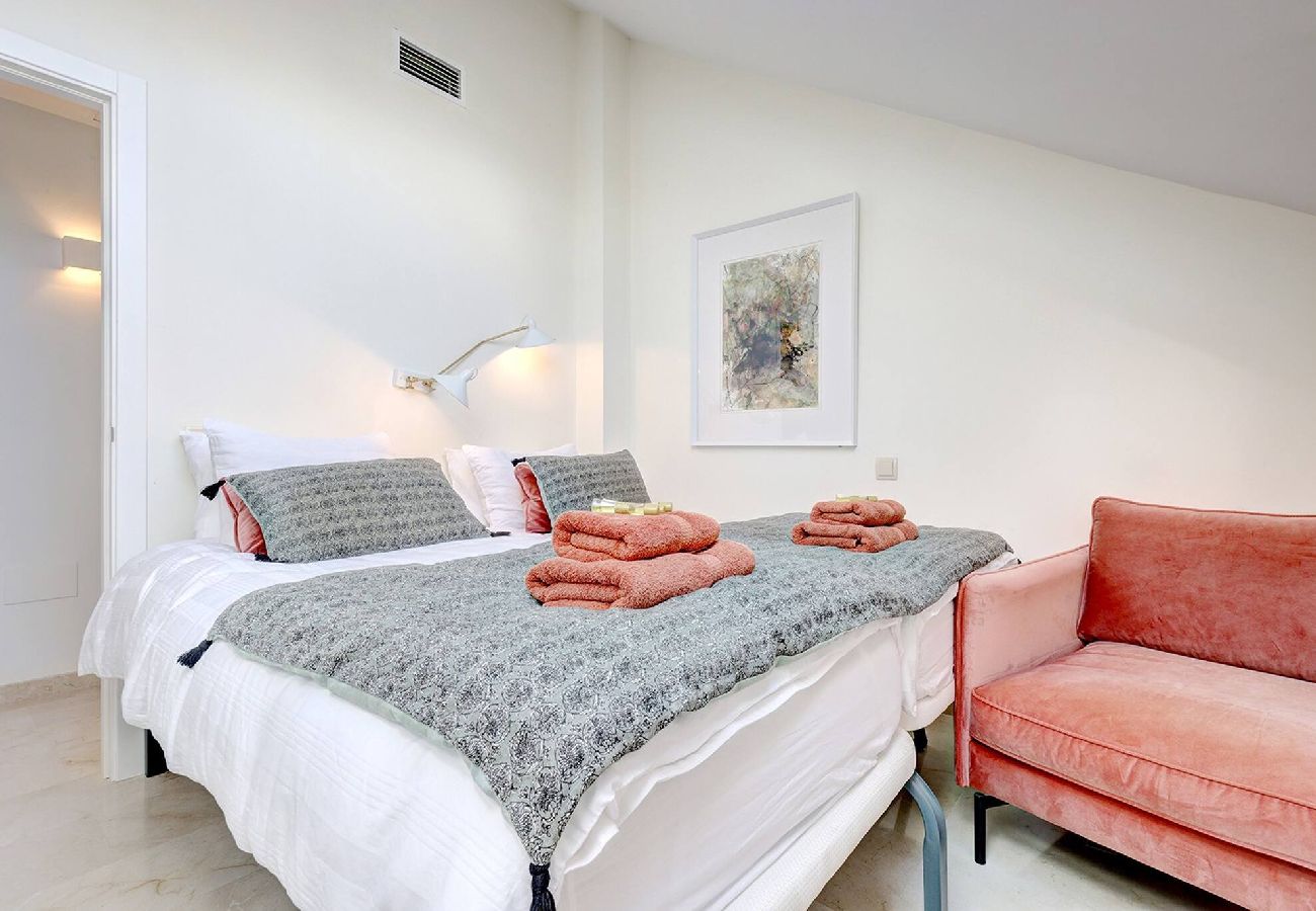 Apartment in La Cala de Mijas - La Cala Hills Club 2 Bed Duplex Penthouse, Sea Views & Hot Tub
