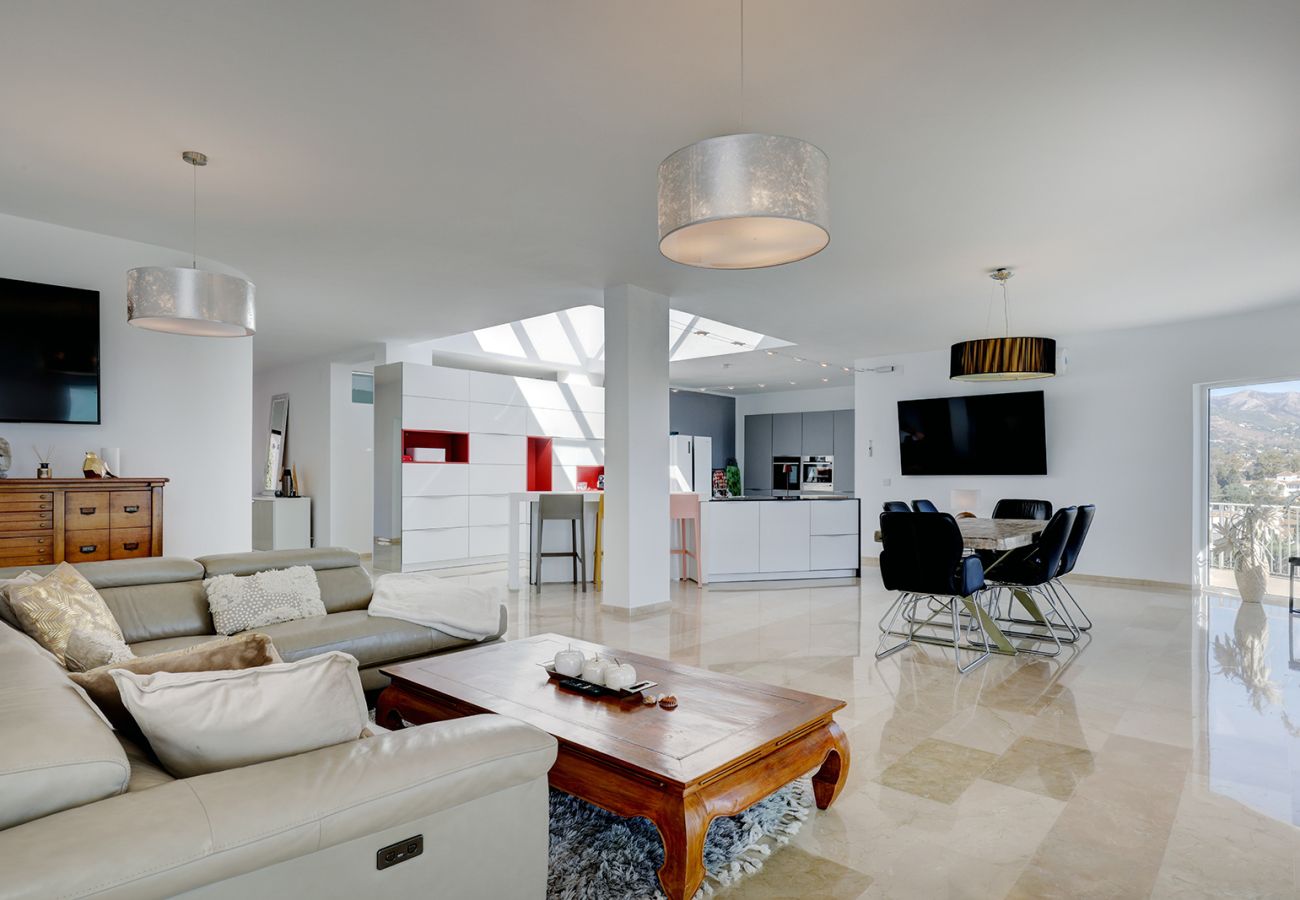 Villa in Mijas - Luxurious 4 Bed Villa, Private Pool