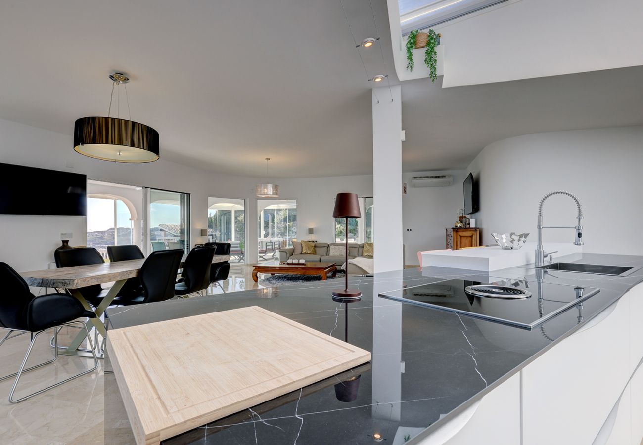 Villa in Mijas - Luxurious 4 Bed Villa, Private Pool
