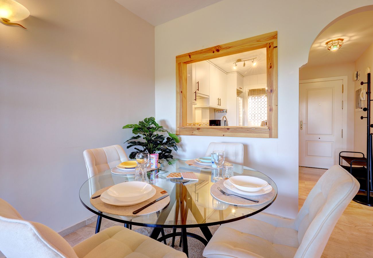 Apartment in Mijas Costa - Relaxing Sea Views 2 Bed 2 Bath Mijas Calahonda Apt