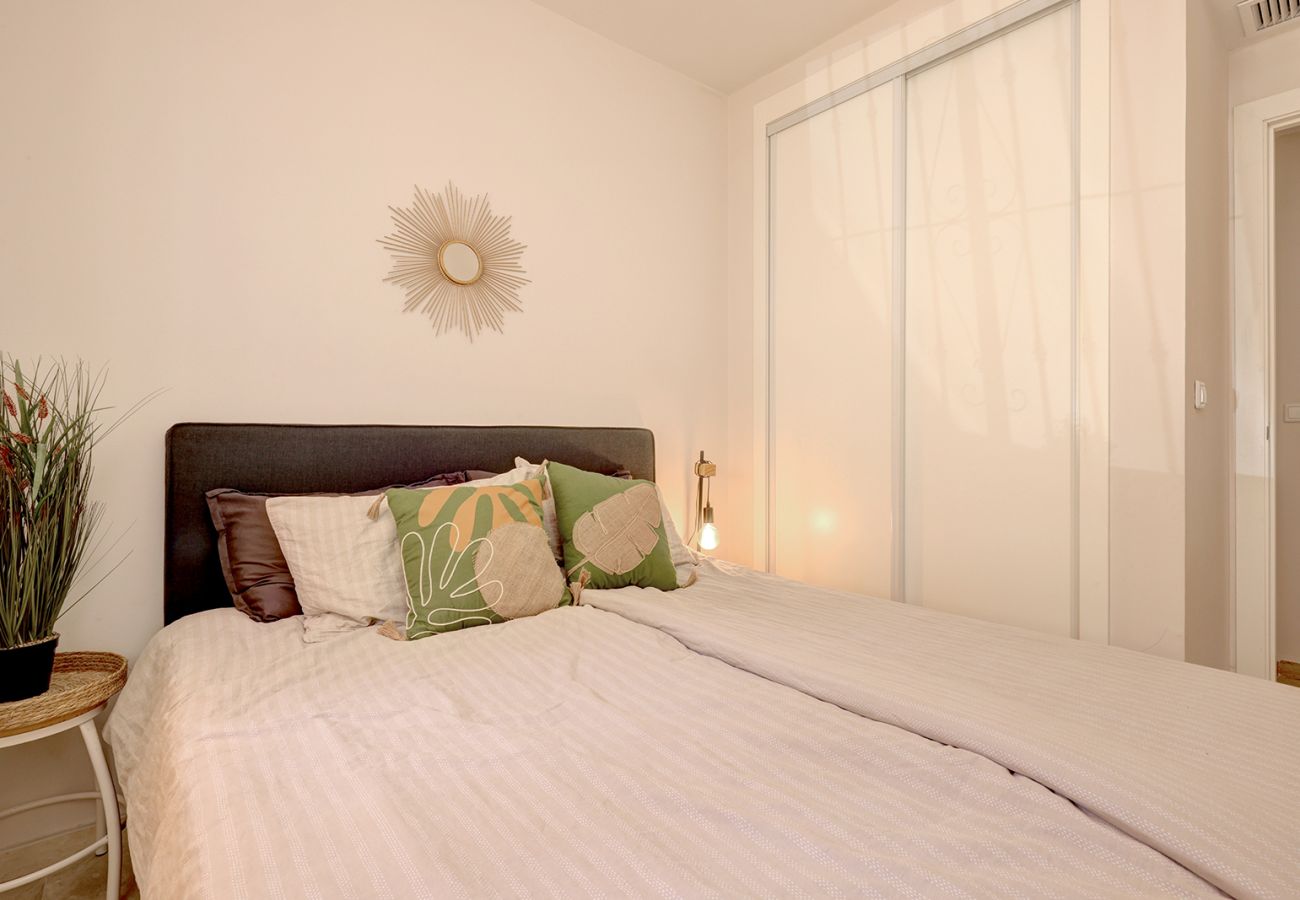 Apartment in Mijas Costa - Relaxing Sea Views 2 Bed 2 Bath Mijas Calahonda Apt