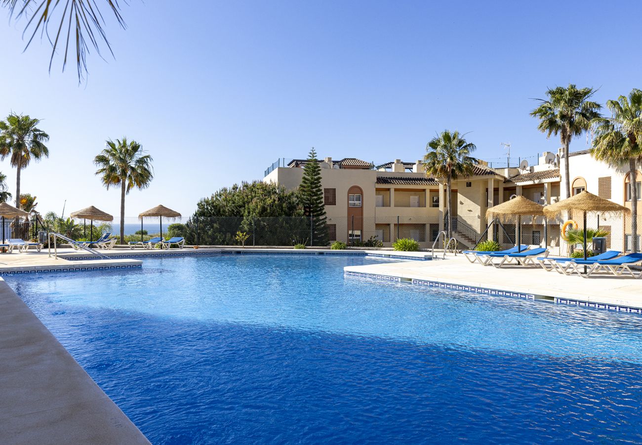 Apartment in Mijas Costa - Relaxing Sea Views 2 Bed 2 Bath Mijas Calahonda Apt