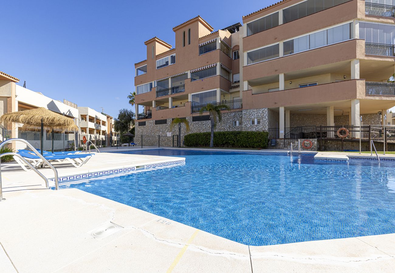 Apartment in Mijas Costa - Relaxing Sea Views 2 Bed 2 Bath Mijas Calahonda Apt
