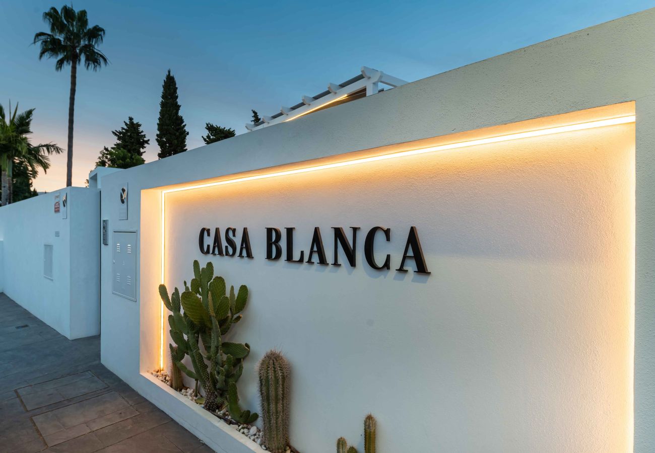 Villa in Marbella - Private Luxury Villa, Heated Pool & Sauna