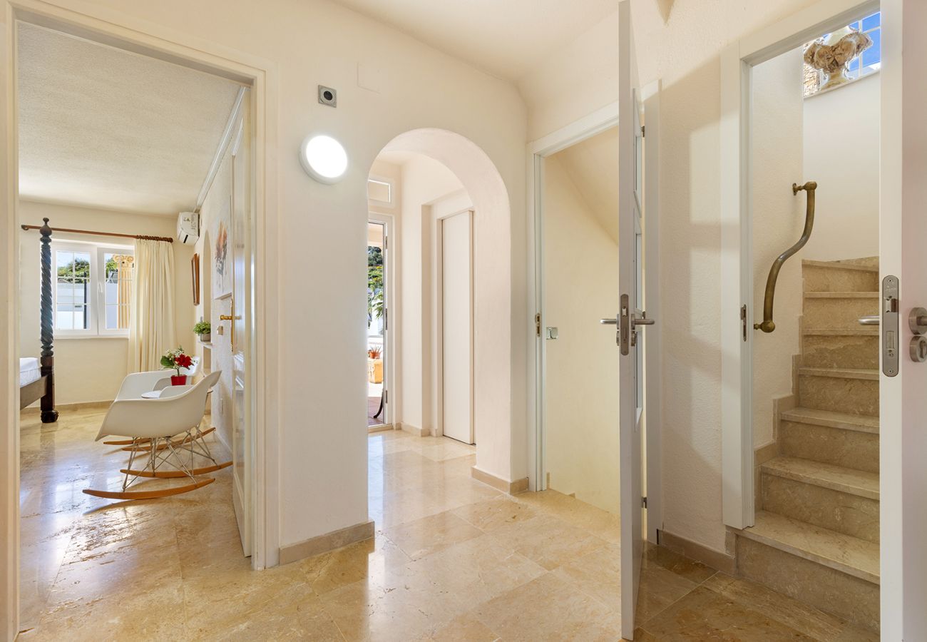 Villa in Mijas Costa - Sea Views Villa La Rosa 5 Bed 4 Bath & Heated Pool