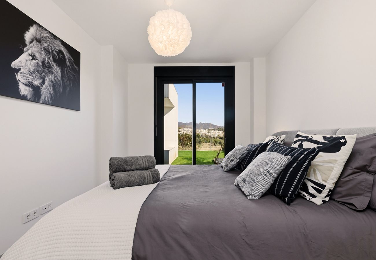 Apartment in Mijas Costa - Modern 3 Bed Calanova Golf Apartment