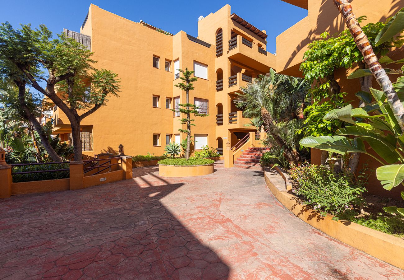 Apartment in Mijas Costa - Relaxing 1 Bed Sea View Apt, Private Terrace