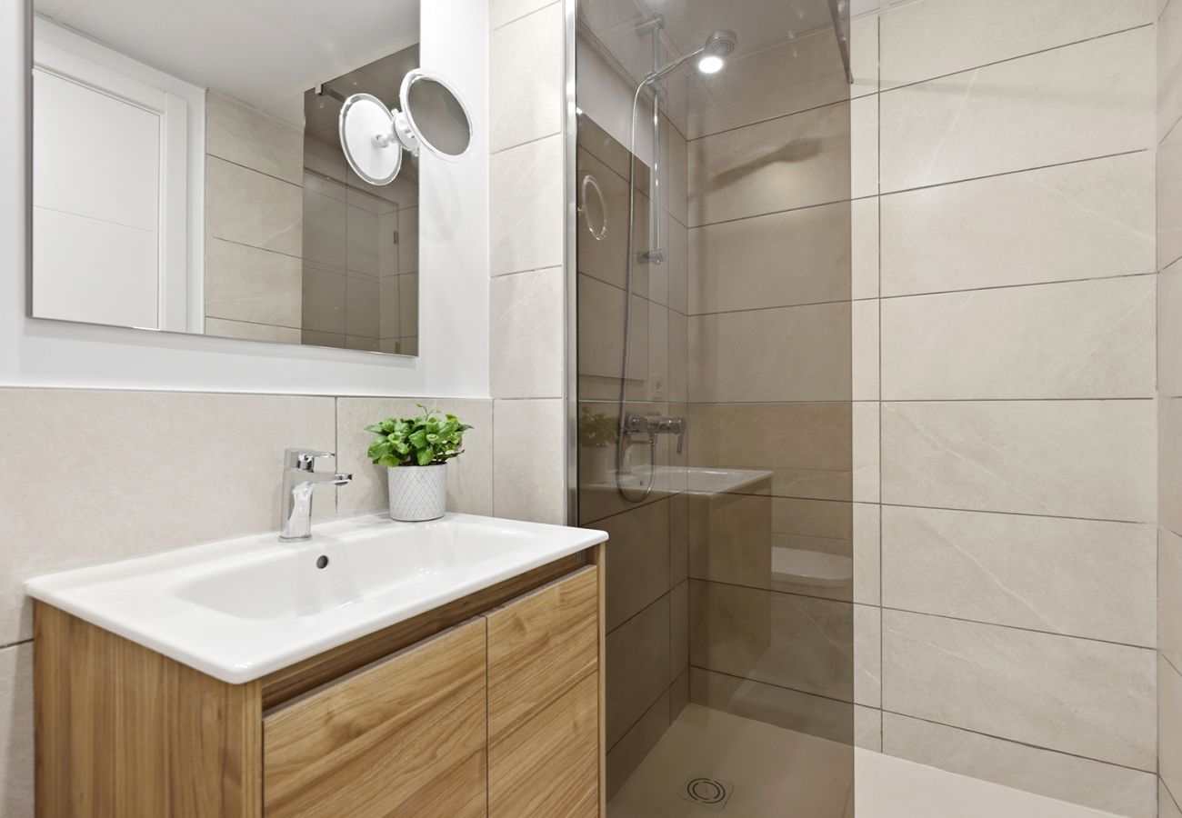 Apartment in Mijas Costa - Luxury New Build 2 Bed Mijas Golf Apt, with Padel 