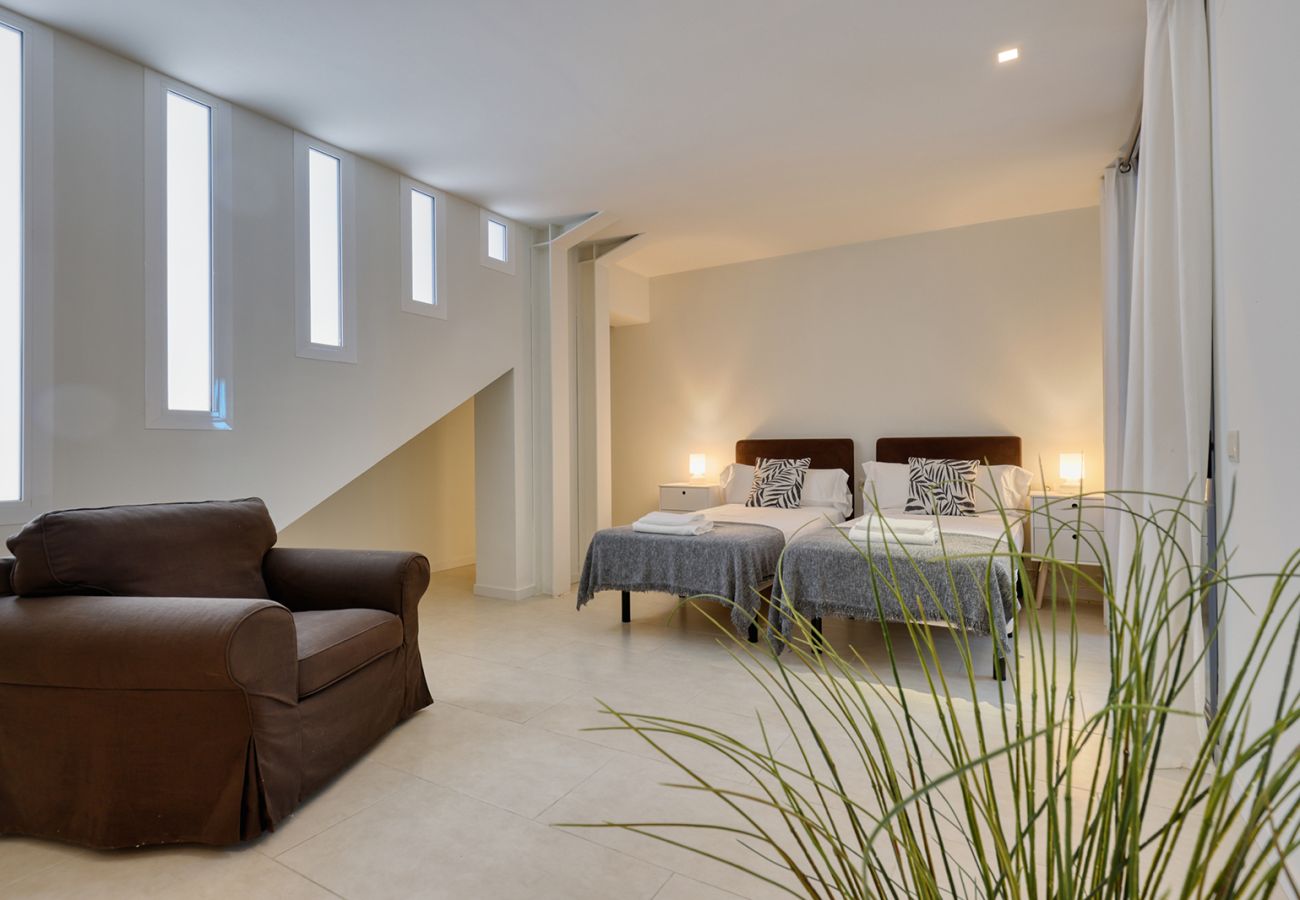 Villa in Marbella - Stylish 5 Bed Villa With Private Infinity Pool