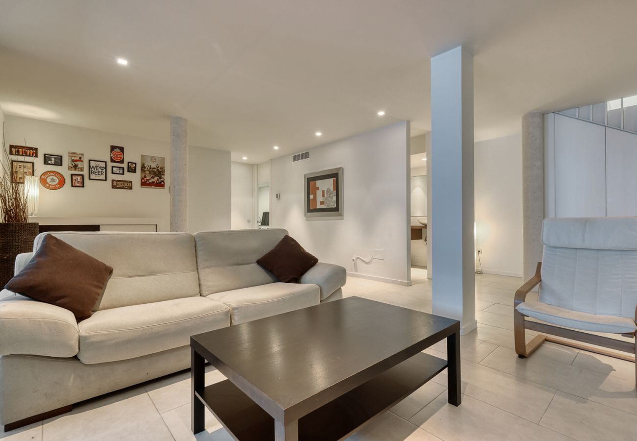 Villa in Marbella - Stylish 5 Bed Villa With Private Infinity Pool
