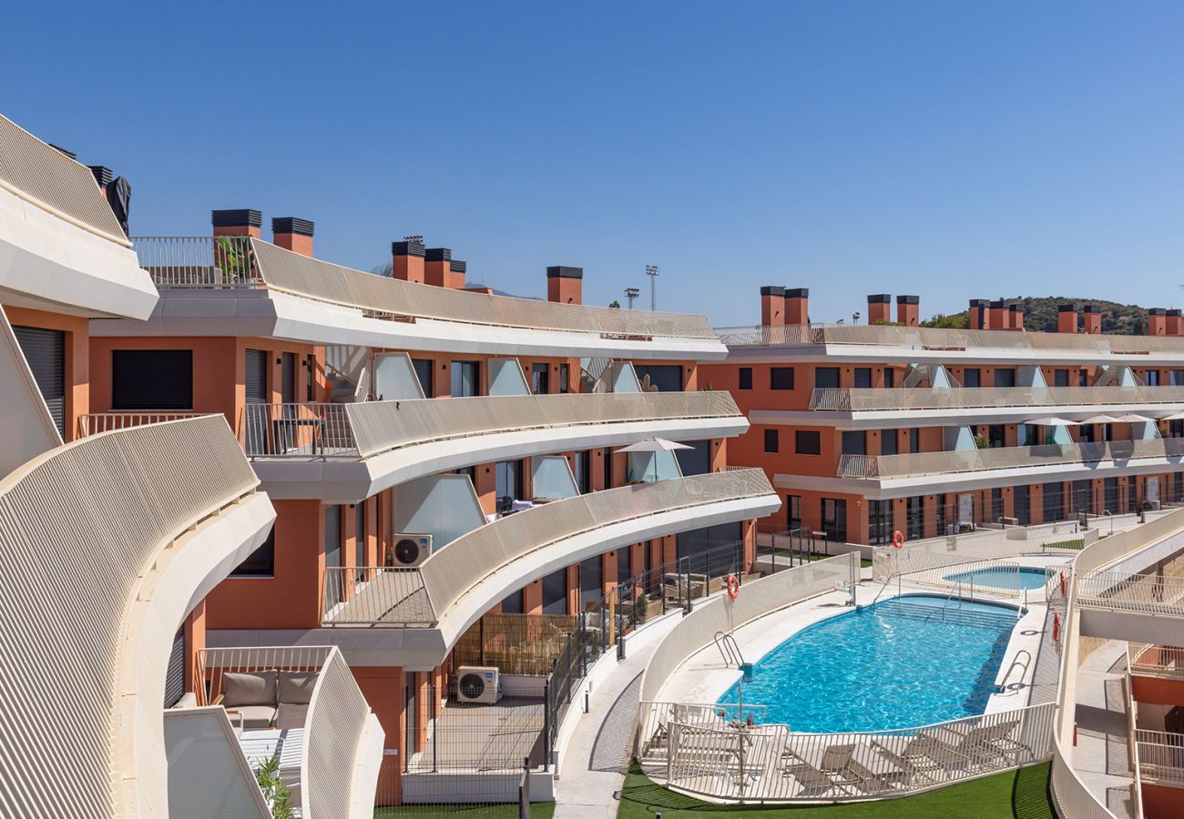 Apartment in Mijas Costa - New 2 Bed Mijas Golf Penthouse with Padel
